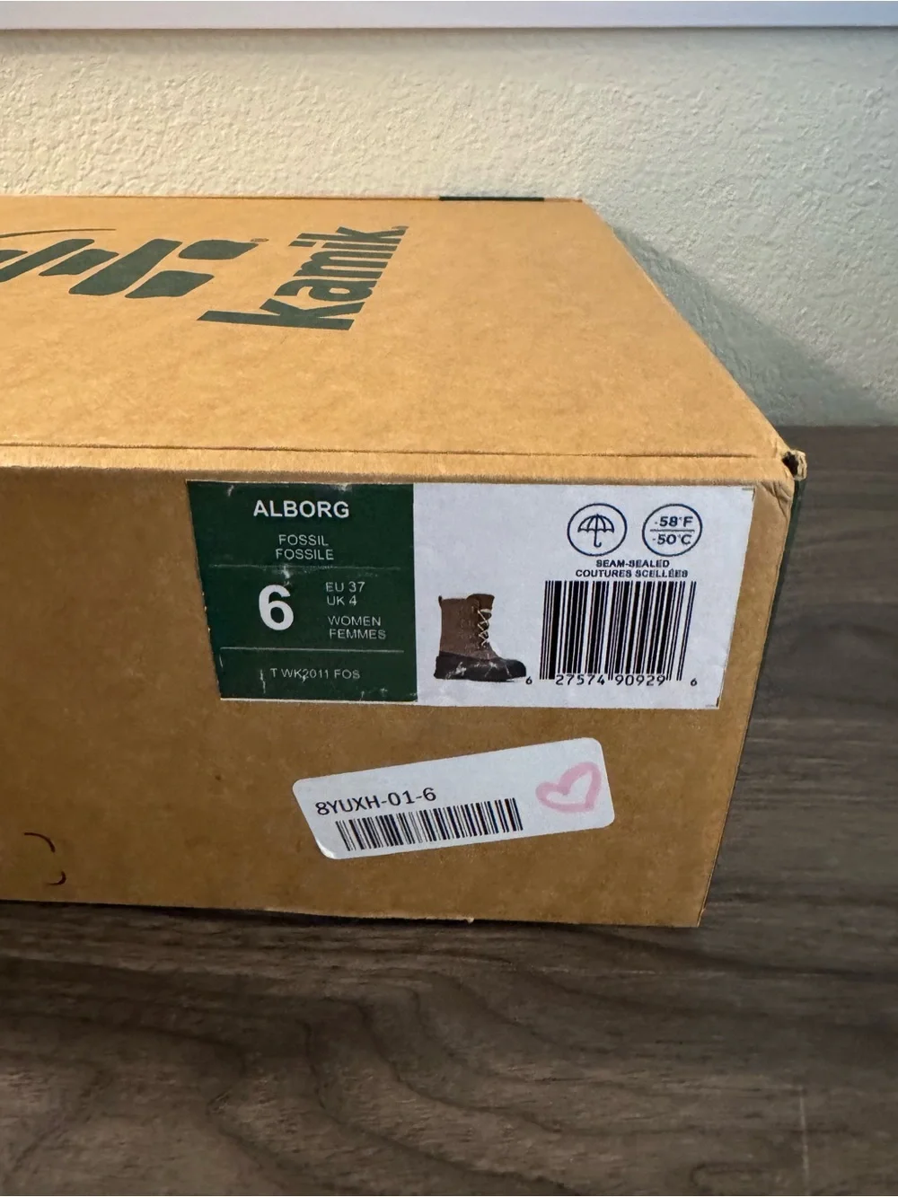 NIB Kamik (RET $89) Women's Alborg Pac Waterproof Insulated Nubuck Boots, size 6